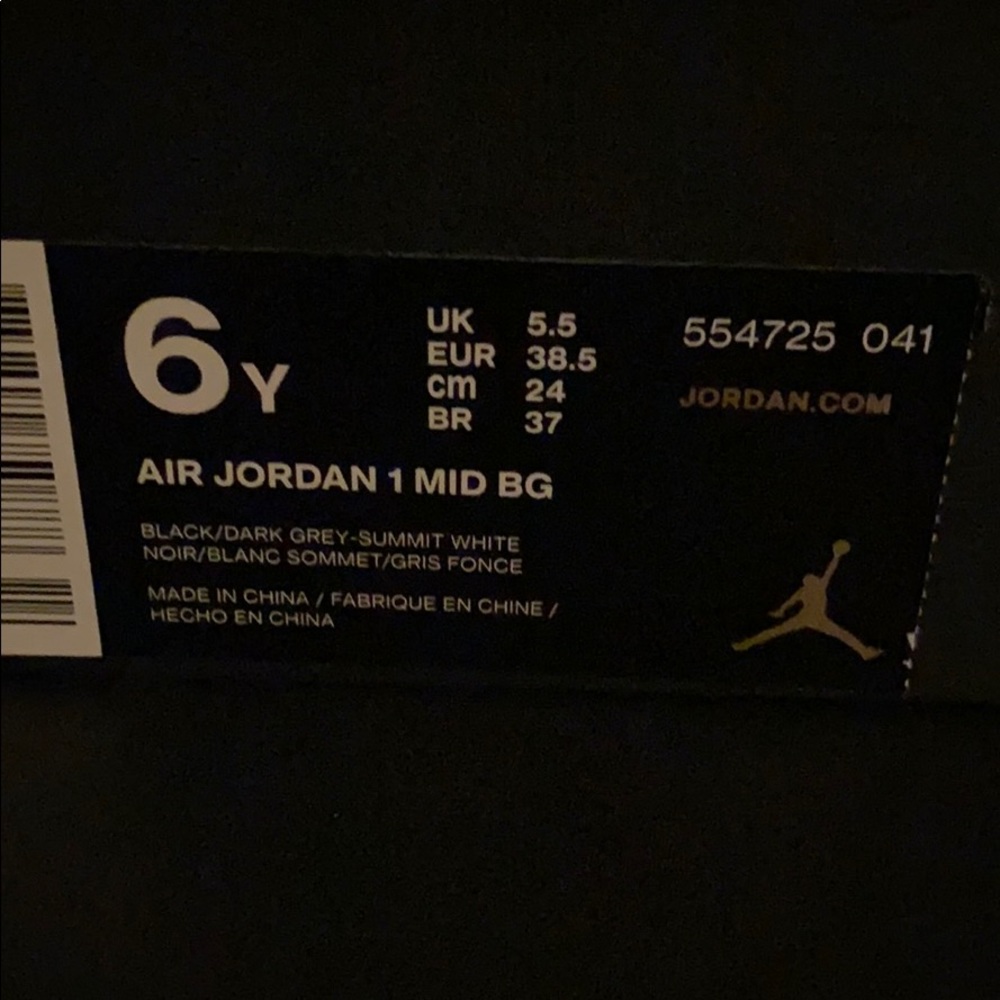 Jordan 1 MID - Picture 2 of 6